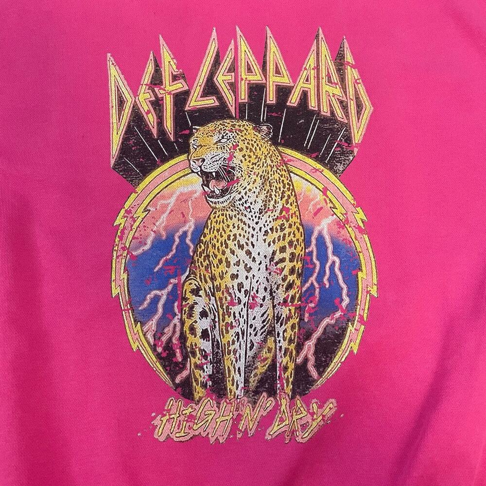 Def Leppard Hysteria Sweatshirt Womens L Pink Graphic Band Crewneck - Picture 2 of 8